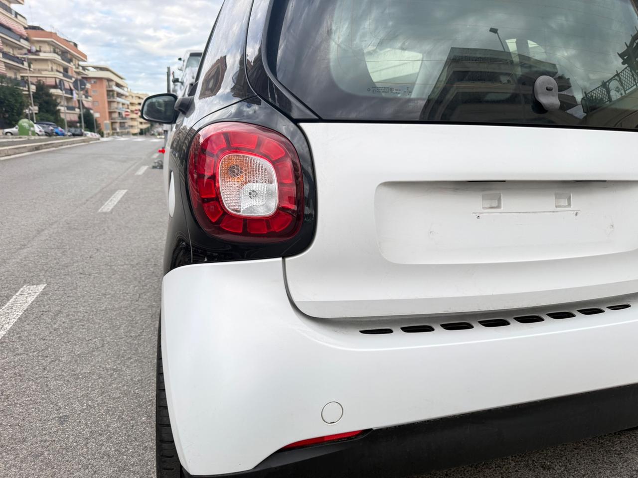 Smart ForTwo 90 0.9 Turbo twinamic Passion LED PANORAMA CERCHI 16 SEDILI RISCALDATI BLUETOOTH PACK SPORT
