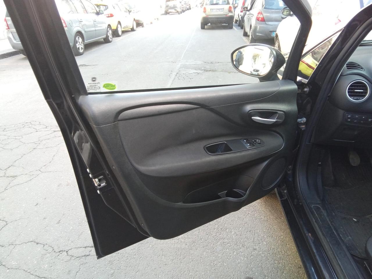 Fiat Punto 1.4 8V 5 porte Natural Power Lounge