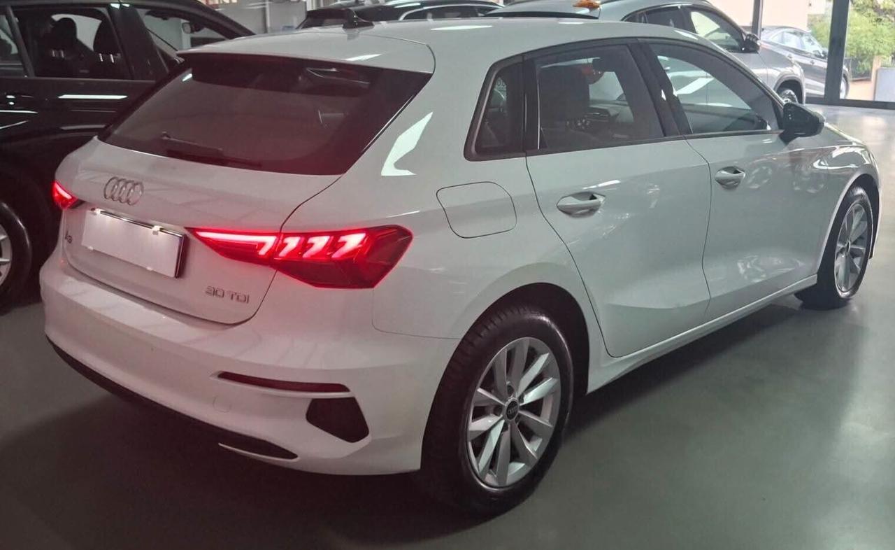 Audi A3 SPB 30 TDI automatica fari full led