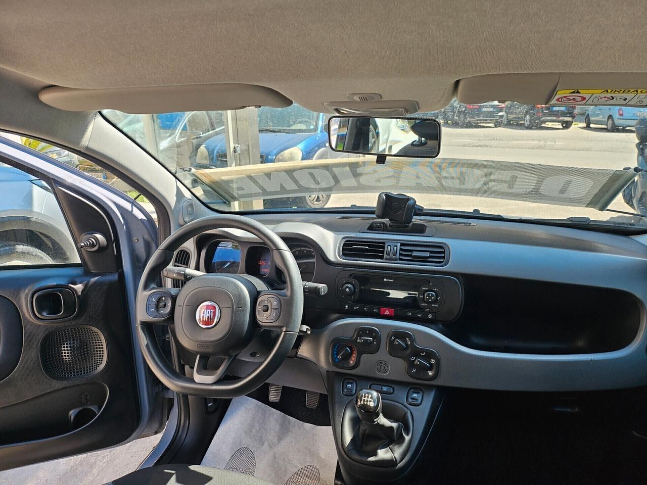 Fiat Panda 1.0 HYBRID LIFE 03/2022