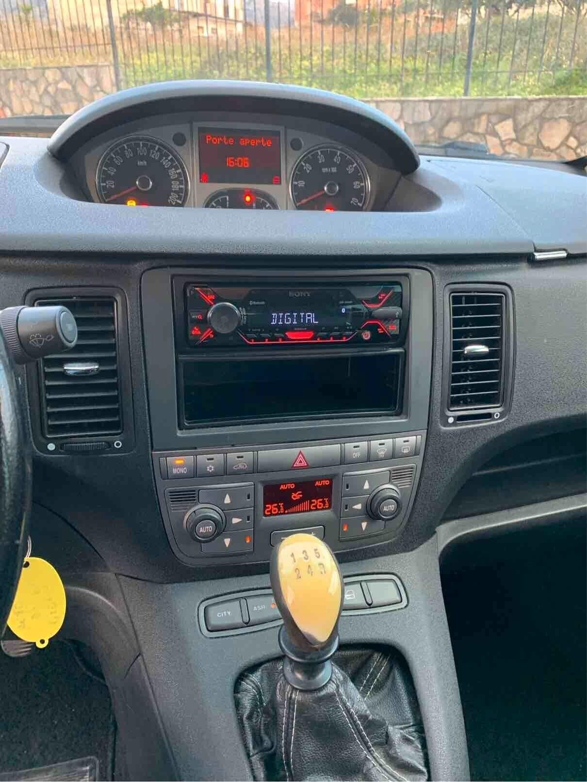 Lancia MUSA 1.4 Ecochic (GPL)