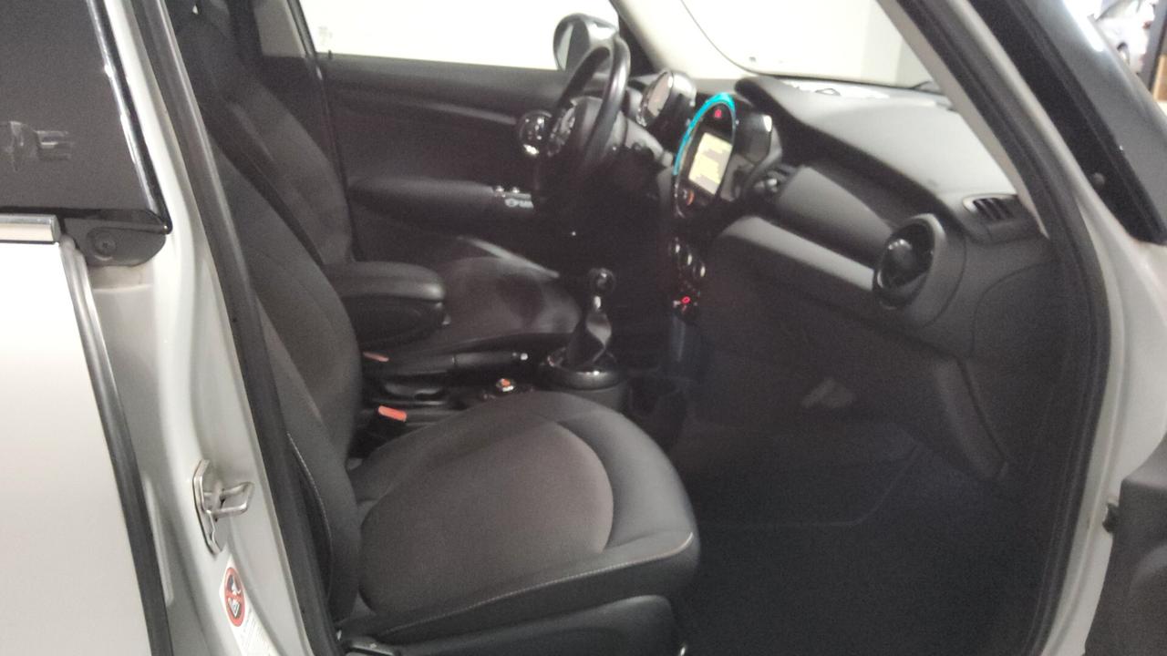 Mini 1.5 Cooper D Business