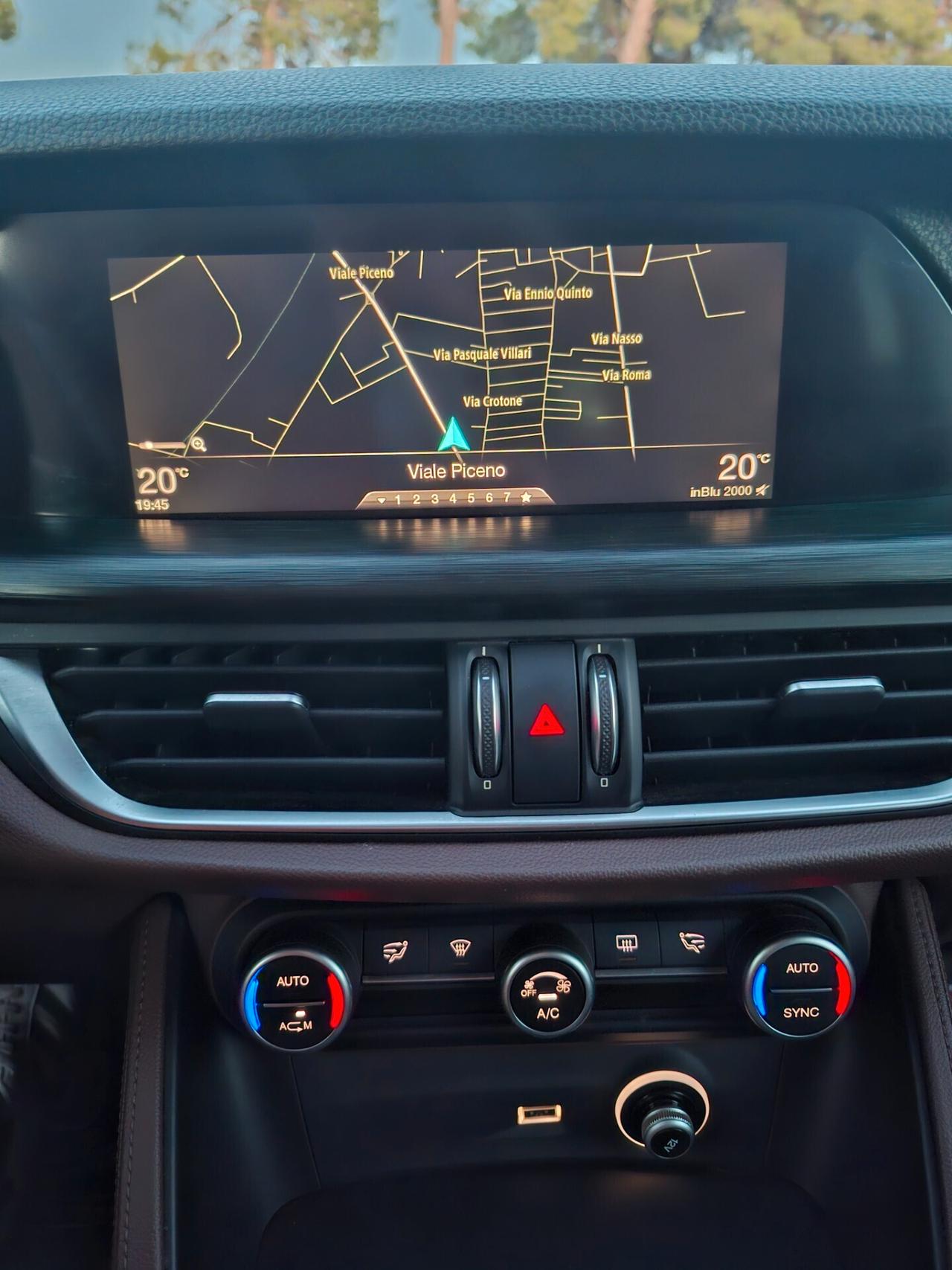 Alfa R. Stelvio 2.2 D 210cv Q4 *PELLE-LED.NAVY-CERCHI 20*
