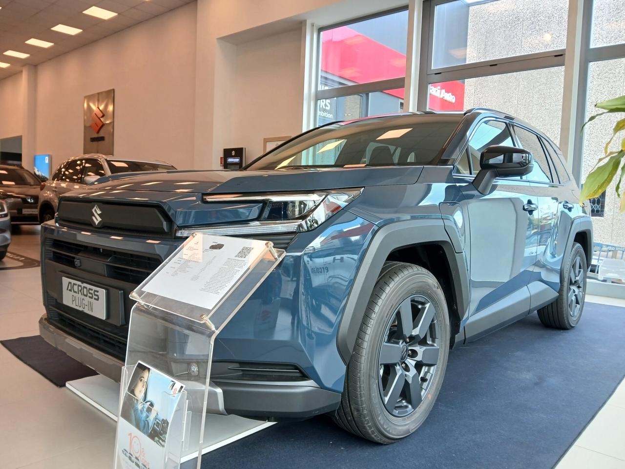 Suzuki Across 2.5 Plug-in Hybrid E-CVT 4WD Top