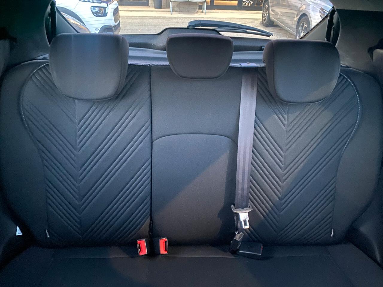 LANCIA Ypsilon B-Color 1.0 hybrid GOLD RadioAPP