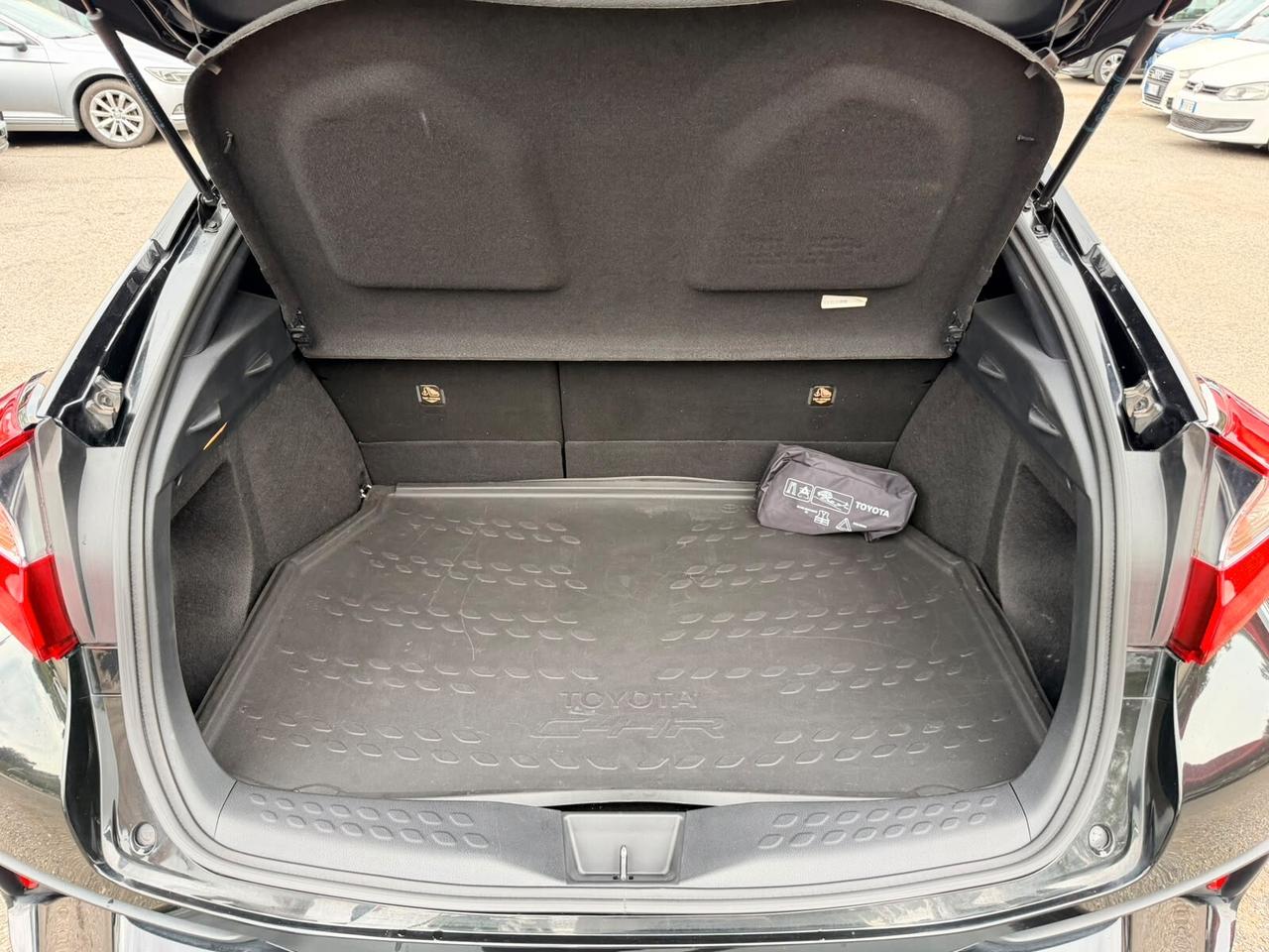 Toyota C-HR 1.8 Hybrid E-CVT Lounge