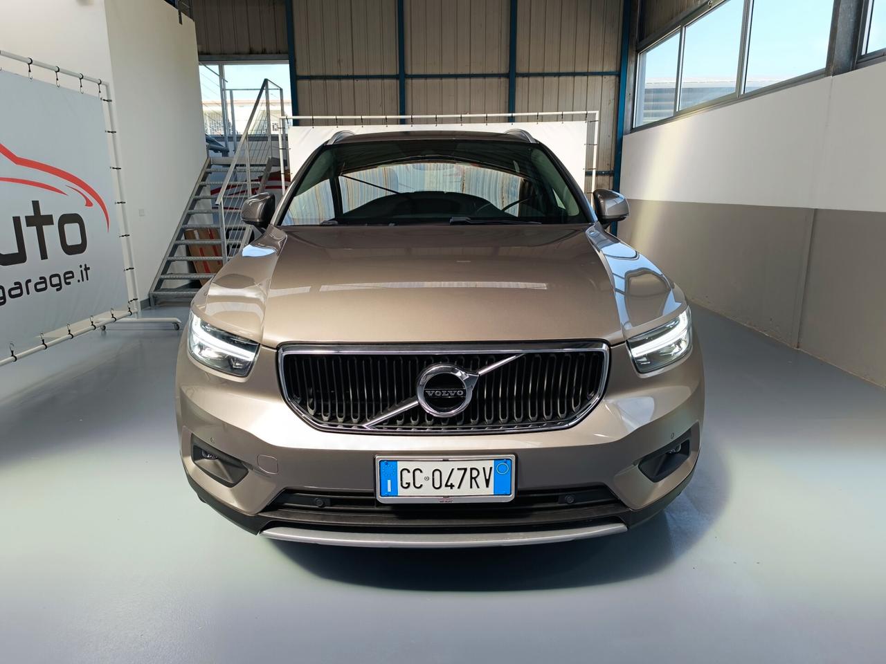 Volvo XC40 D3 AWD Geartronic Momentum Pro