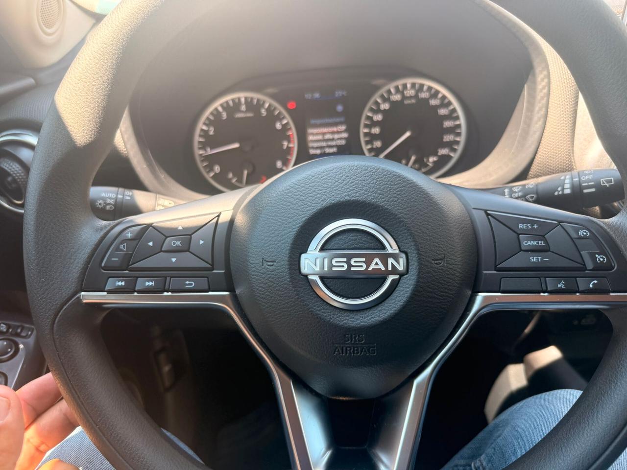 Nissan Juke 1.0 DIG-T 114 CV N-Connecta