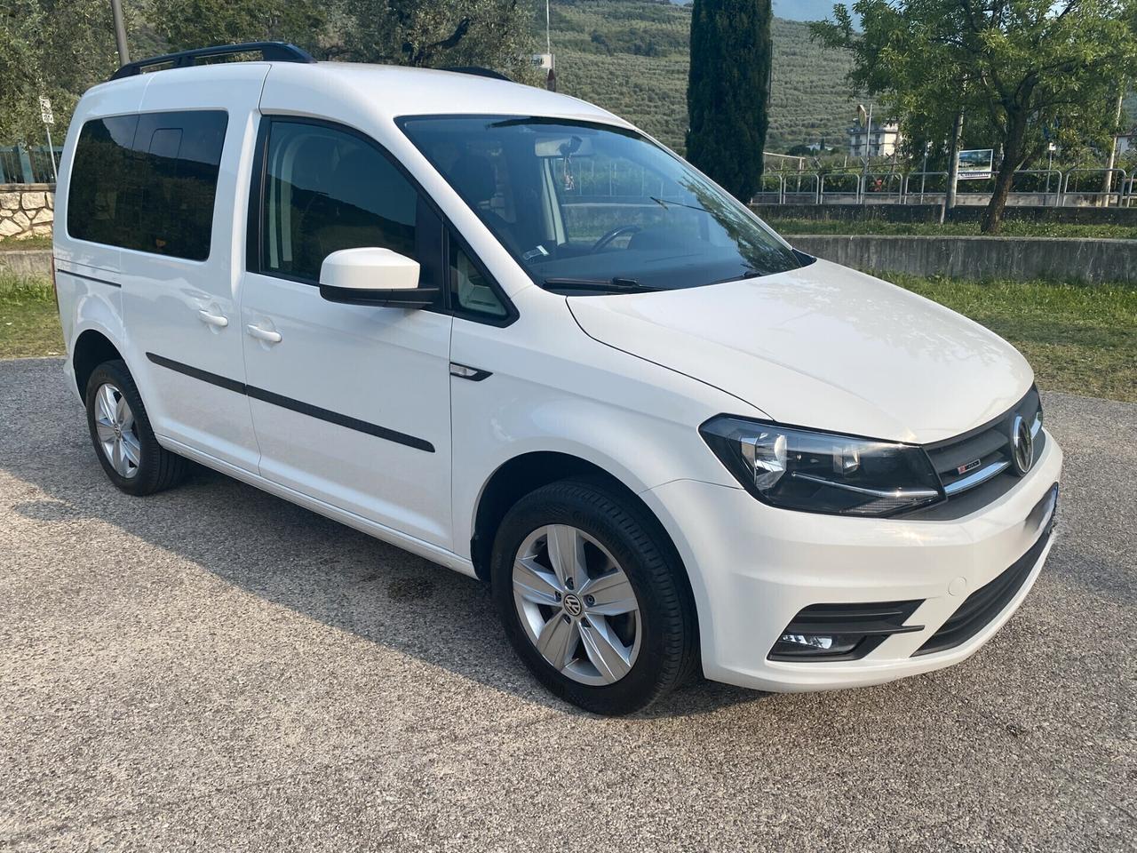 Volkswagen Caddy 2.0 TDI 122cv 4MOTION N1 5 posti