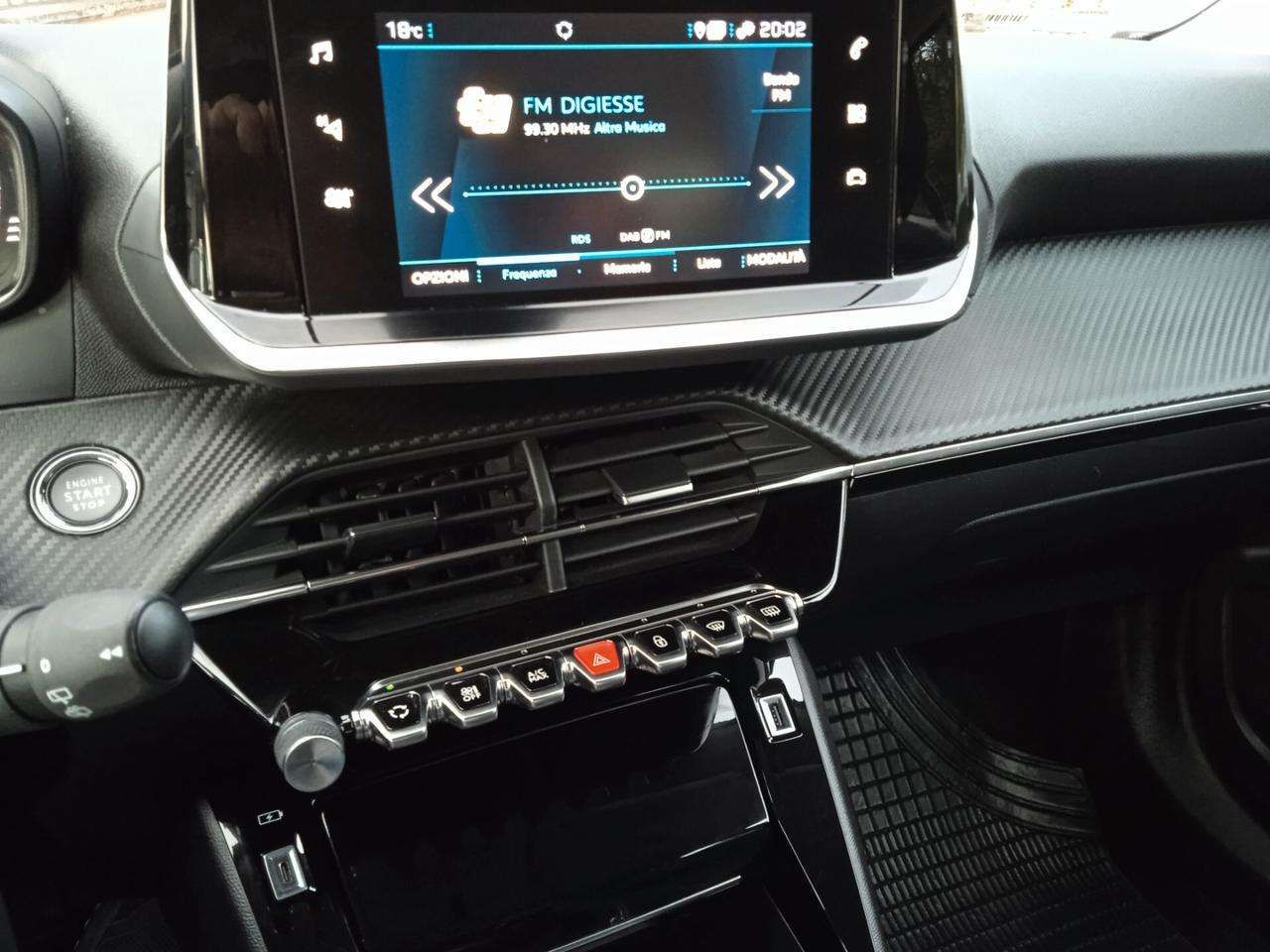 Peugeot 2008 BlueHDi 100 S&S Allure Navi Pack