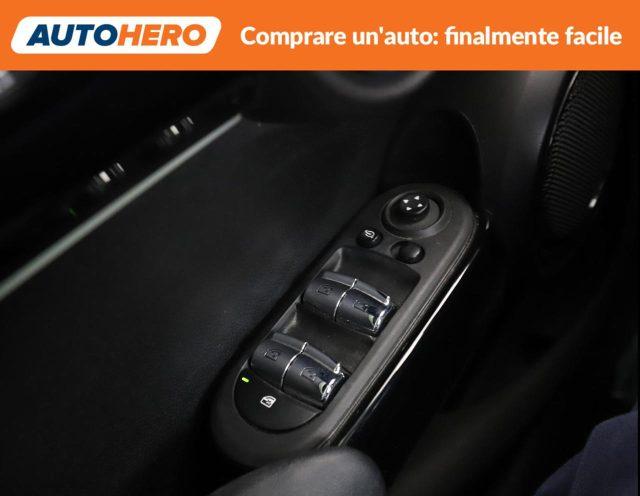 MINI Cooper 1.5 Cooper Essential 5 porte