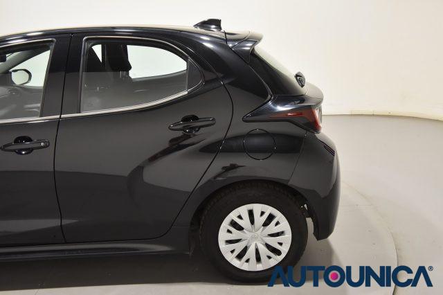 TOYOTA Yaris 1.5 HYBRID 5 PORTE BUSINESS