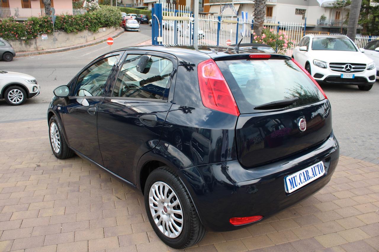 Fiat Punto 1.3 MJT II S&S 95 CV 5 porte Street