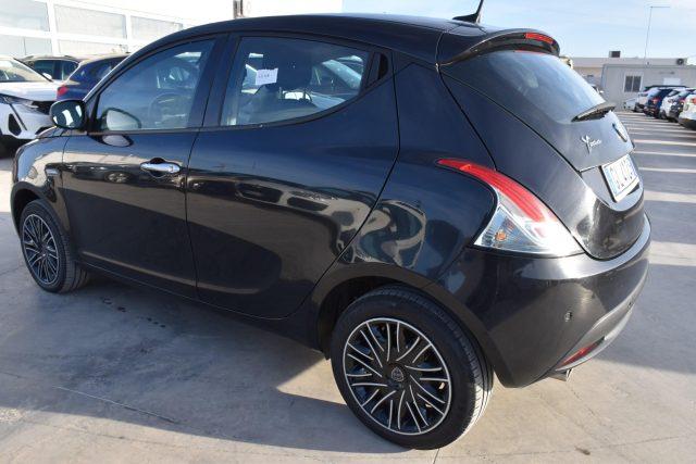 LANCIA Ypsilon 1.0 FireFly 5 porte S&S Hybrid Gold