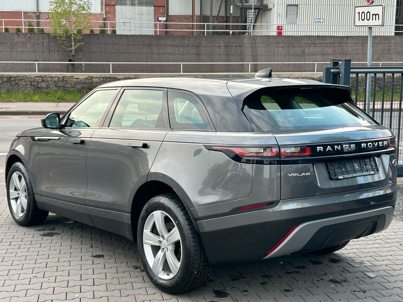 Land Rover Range Rover Velar 2018 photo 2