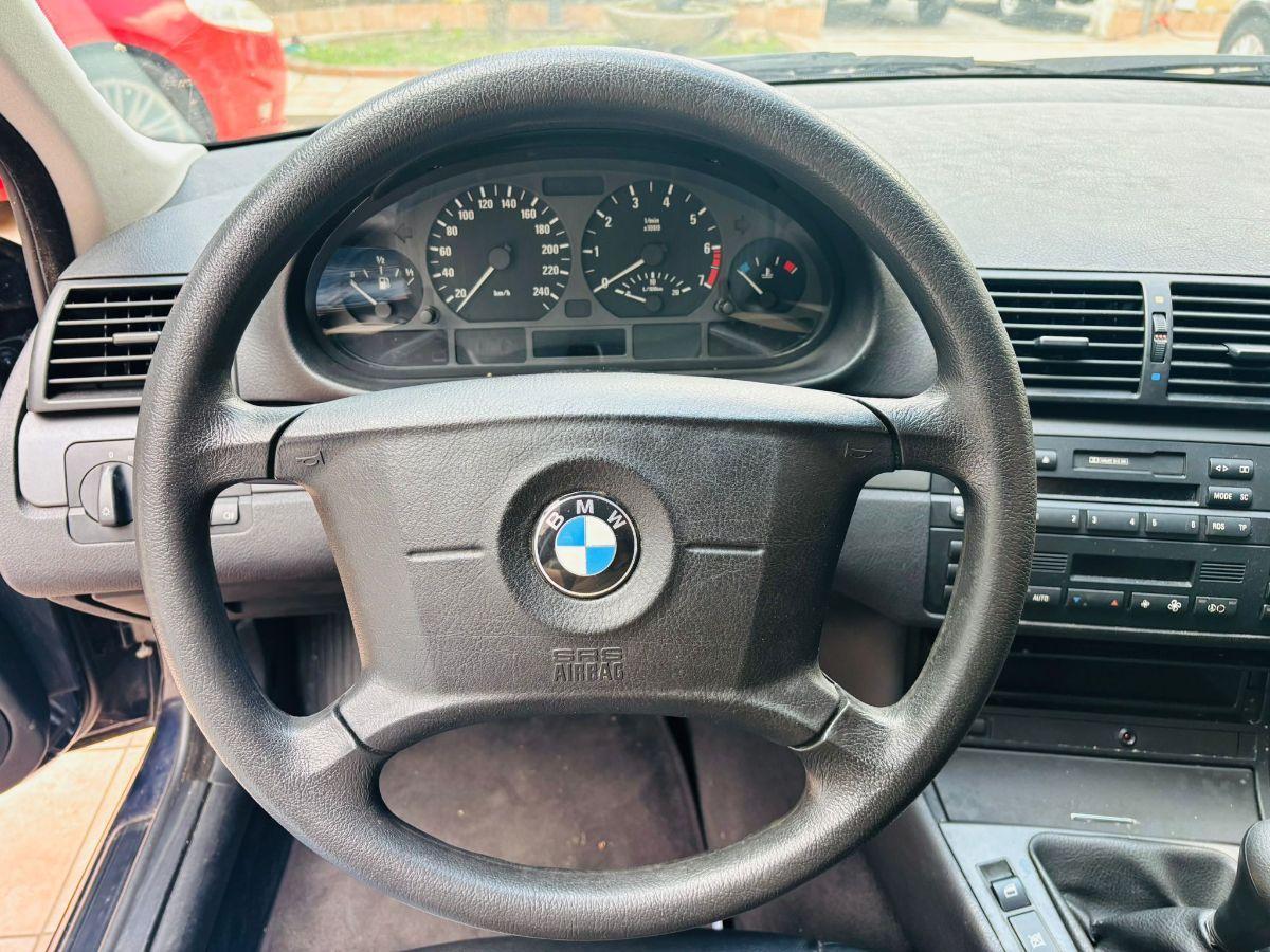 BMW - Serie 3 - 318i 4 porte
