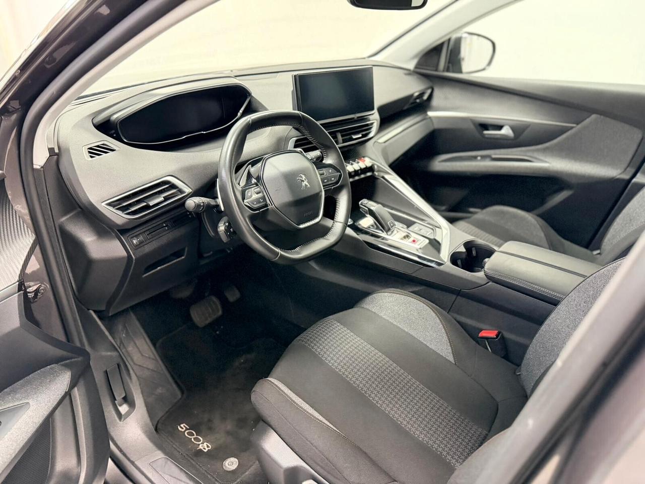Peugeot 5008 BlueHDi 130 S&S EAT8 Active Pack