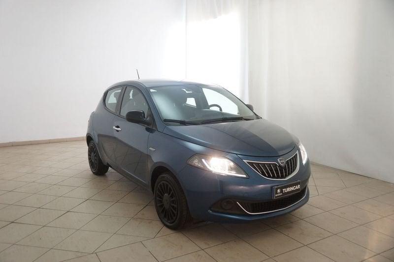 Lancia Ypsilon 1.0 FireFly 5 porte S&S Hybrid Silver