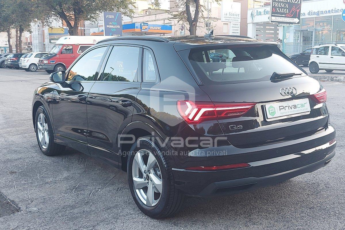AUDI Q3 35 TDI S tronic Business Advanced
