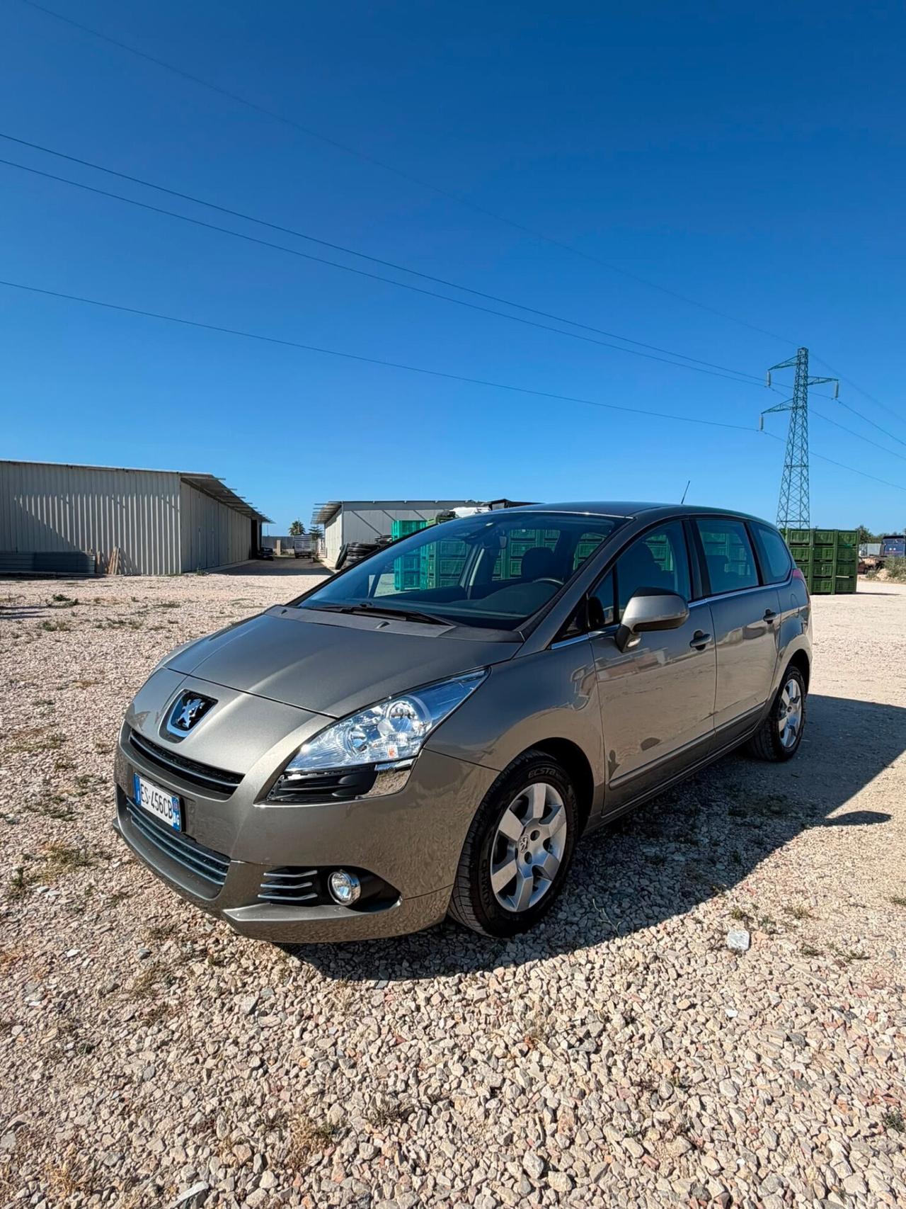 Peugeot 5008 1.6 HDi 115CV Business