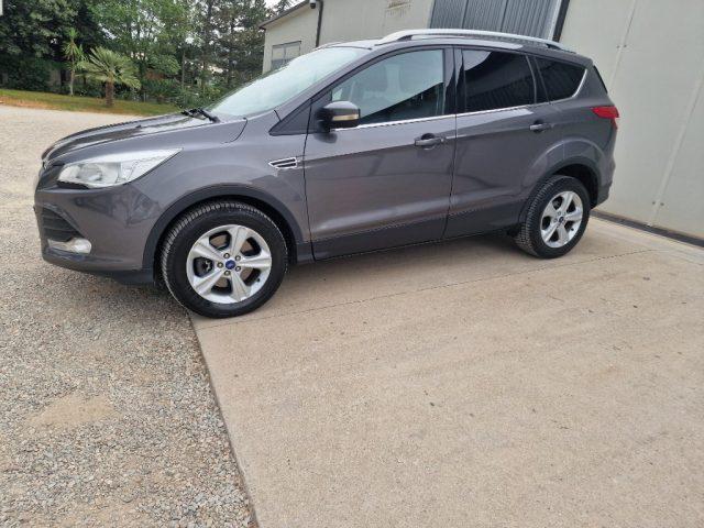 FORD Kuga 2.0 TDCI 140 CV 4WD Titanium