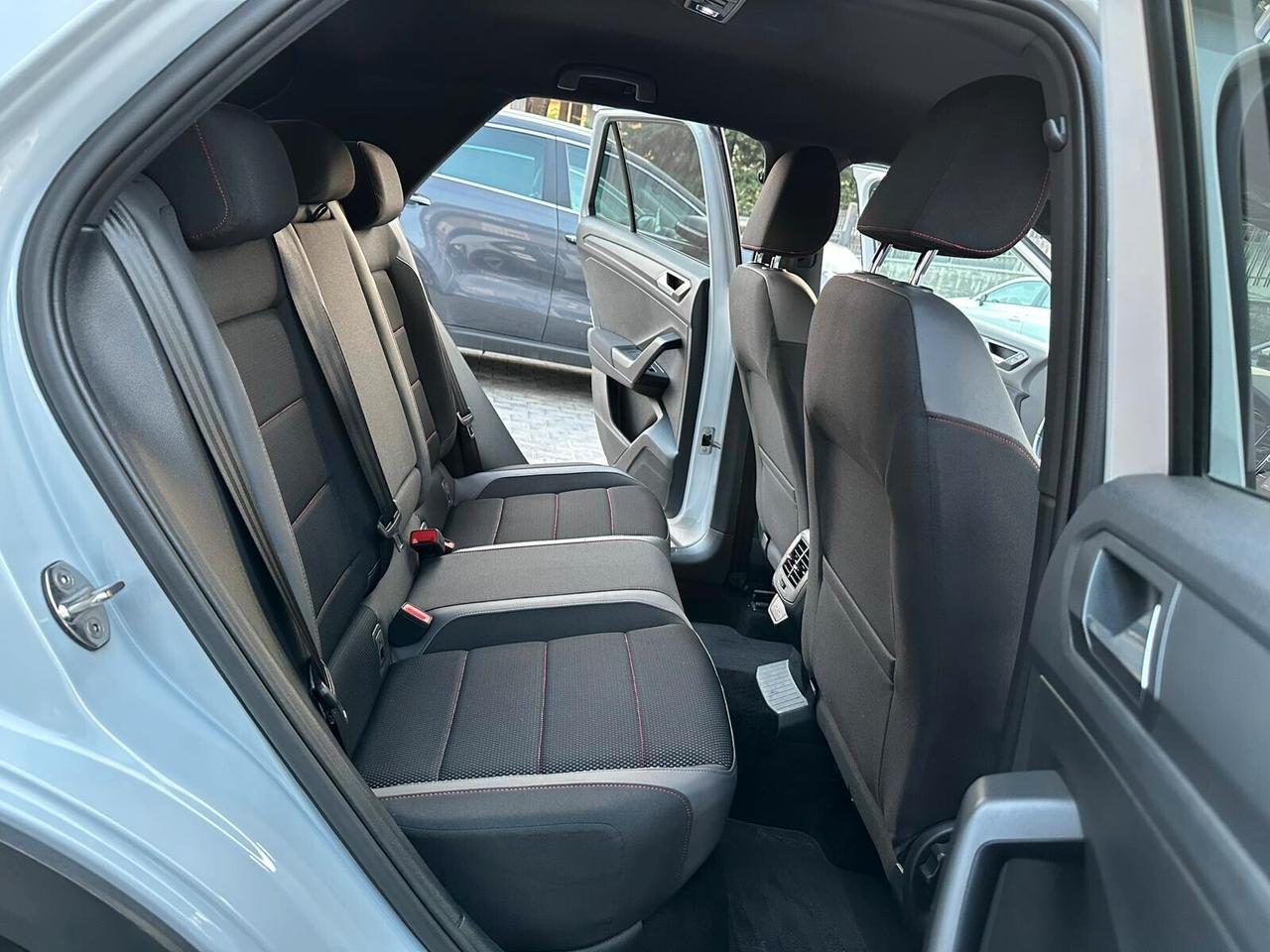 Volkswagen T-Roc 2.0 TDI SCR 150 CV DSG 4MOTION R-Line