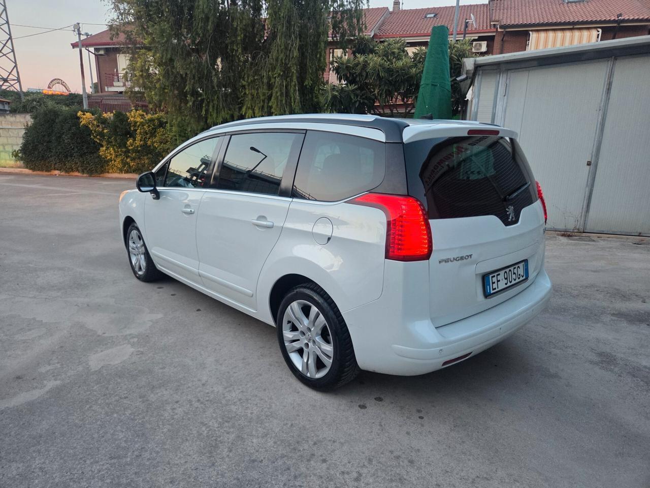Peugeot 5008 2.0 HDi 150CV Allure 7 posti