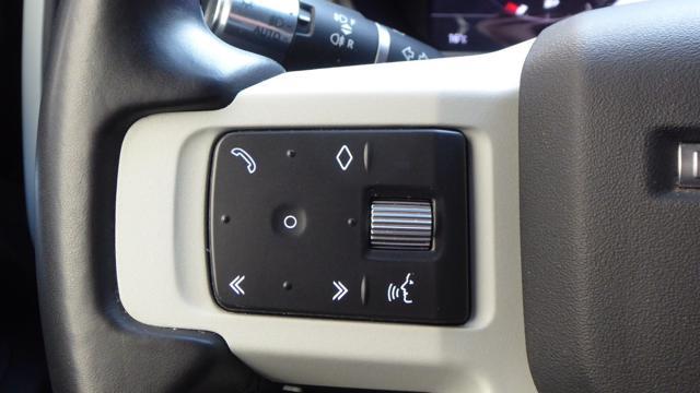 LAND ROVER Defender 110 2.0 SD4 AWD Auto S 7pt