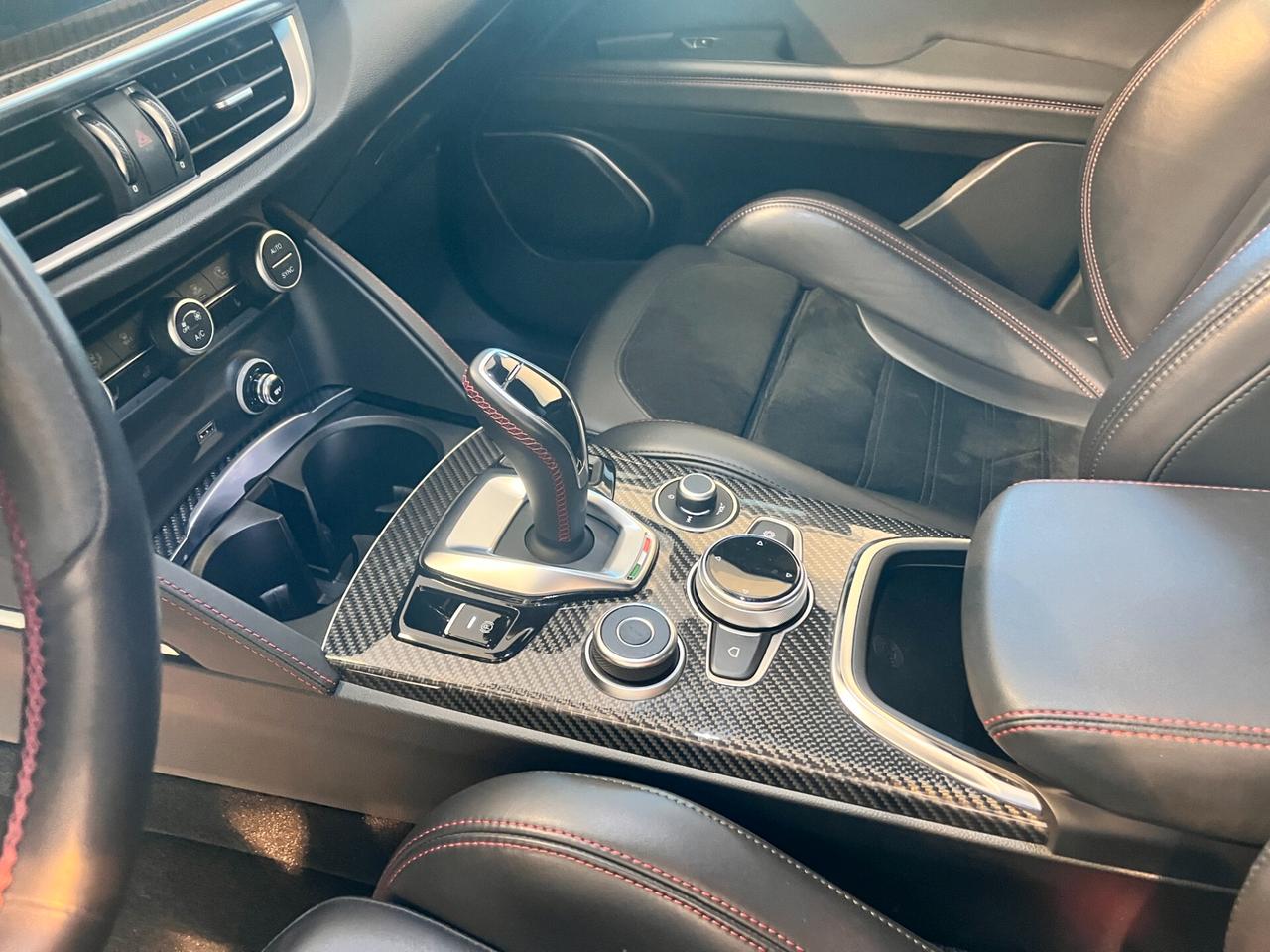 Alfa Romeo Stelvio 2.9 Bi-Turbo V6 510 CV AT8 Quadrifoglio