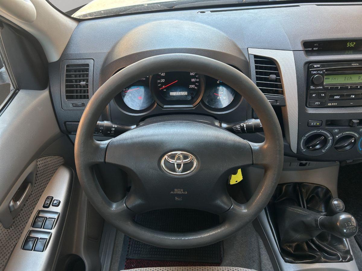 TOYOTA - Hilux - 3.0 D-4D 171cv 4WD 4p. Double Cab SR
