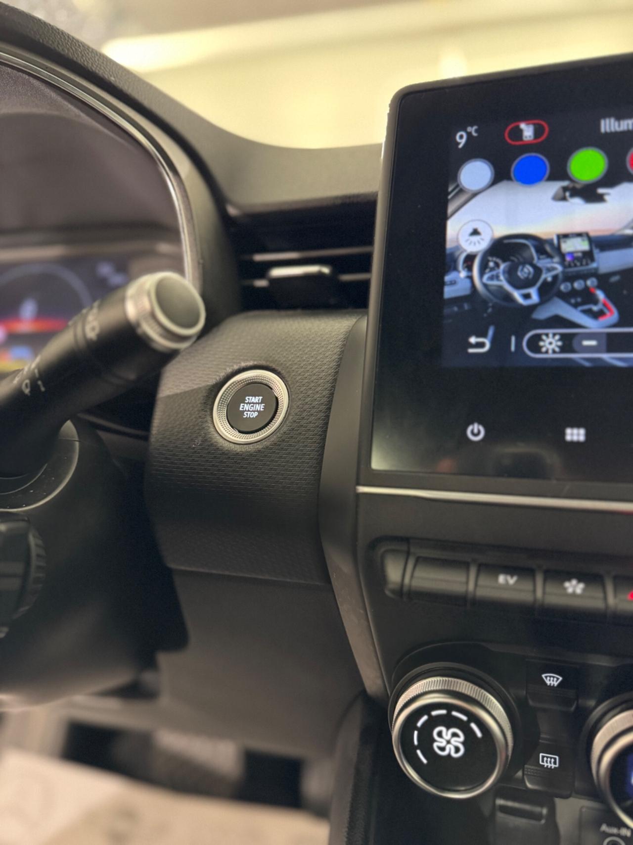 Renault Clio Full Hybrid E-Tech 140 CV 5 porte Intens