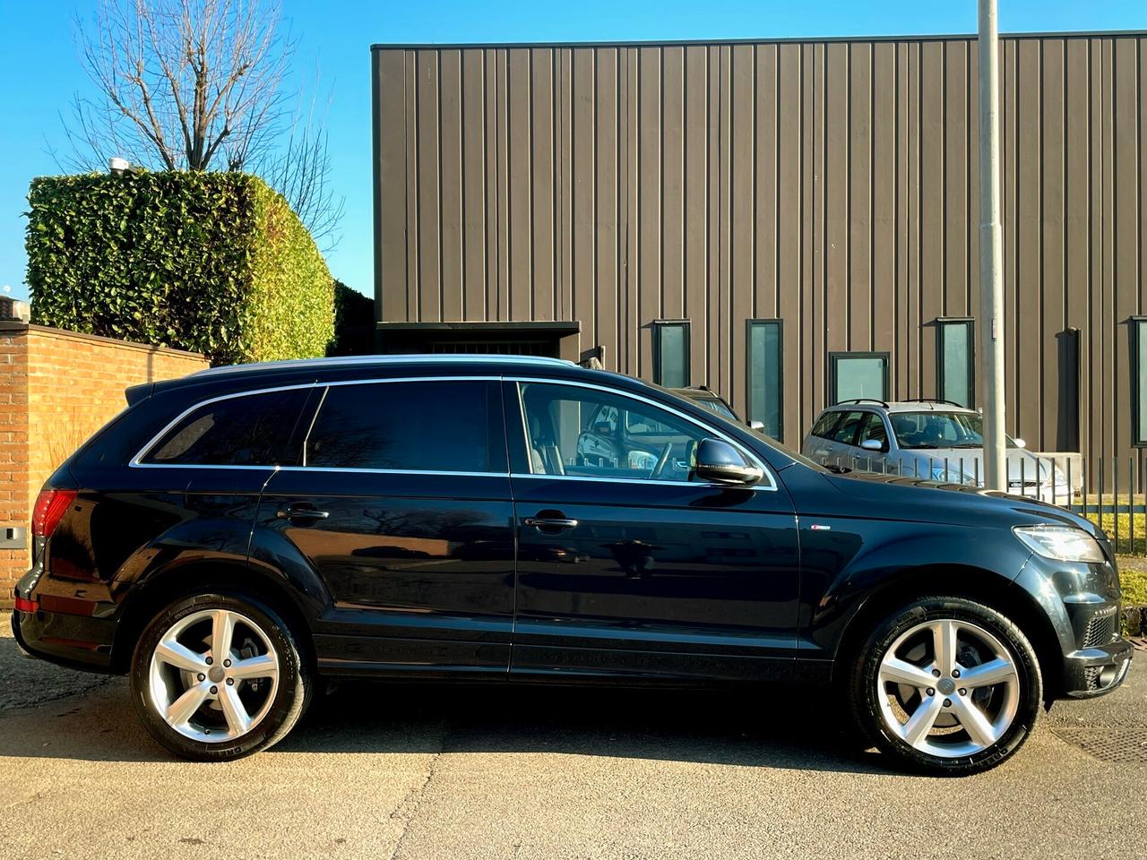 AUDI Q7 3.0D"S-line"RESTYLING-Tetto,3xTv,Led-FULL