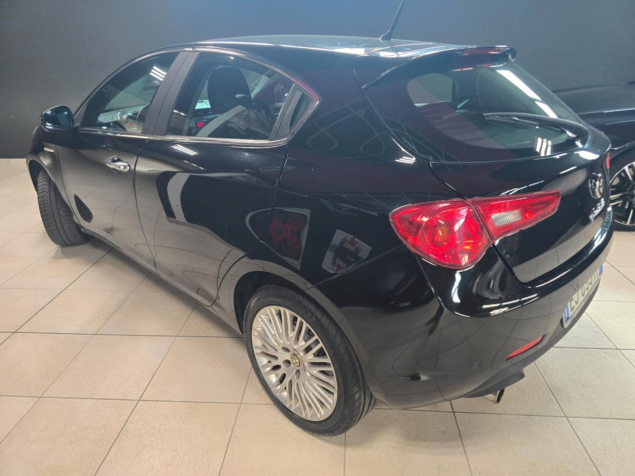 Alfa Romeo Giulietta 2.0 JTDm-2 140 CV Distinctive
