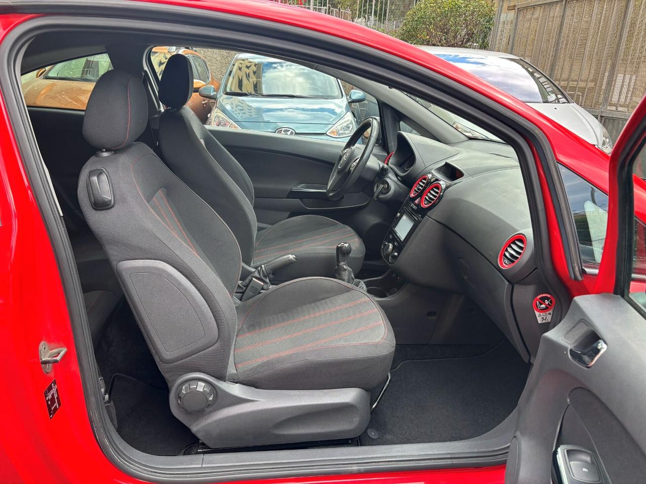 Opel Corsa 1.4 16V 3 porte Start&Stop b-color PREZZO REALE
