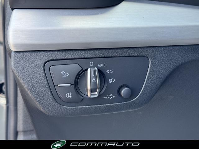 AUDI Q5 SPB 40 TDI quattro S tronic Identity Black MATRIX