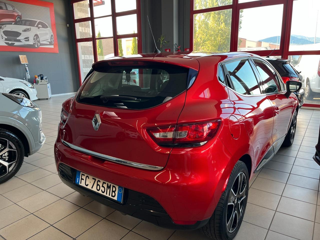 Renault Clio 1.2 75CV 5 porte Life