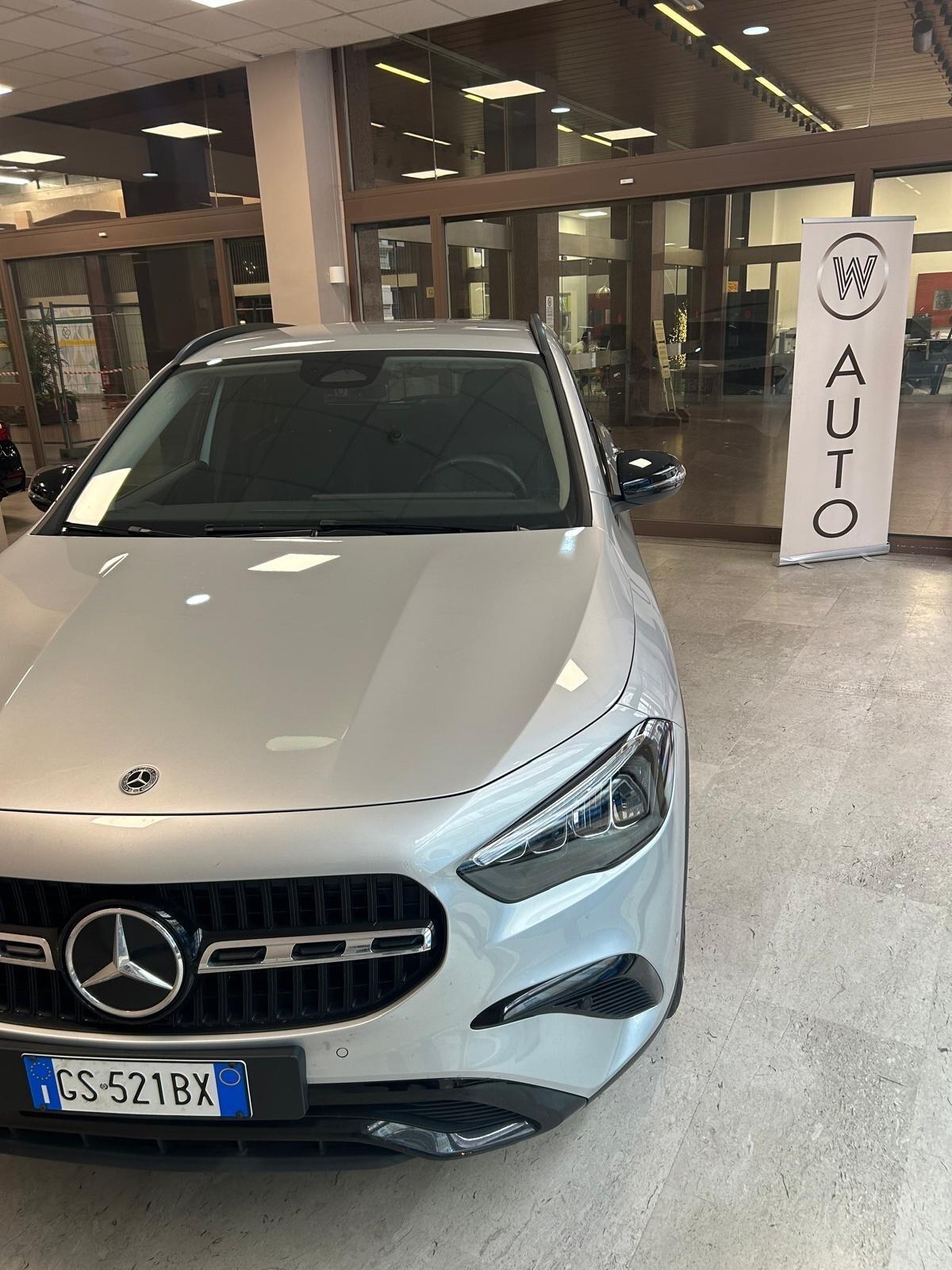 Mercedes-benz GLA 180 Automatic - 431 € al mese