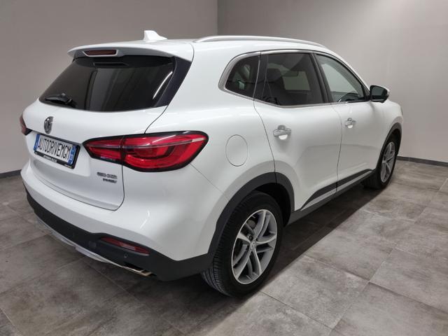MG EHS Plug-in Hybrid Luxury PHEV
