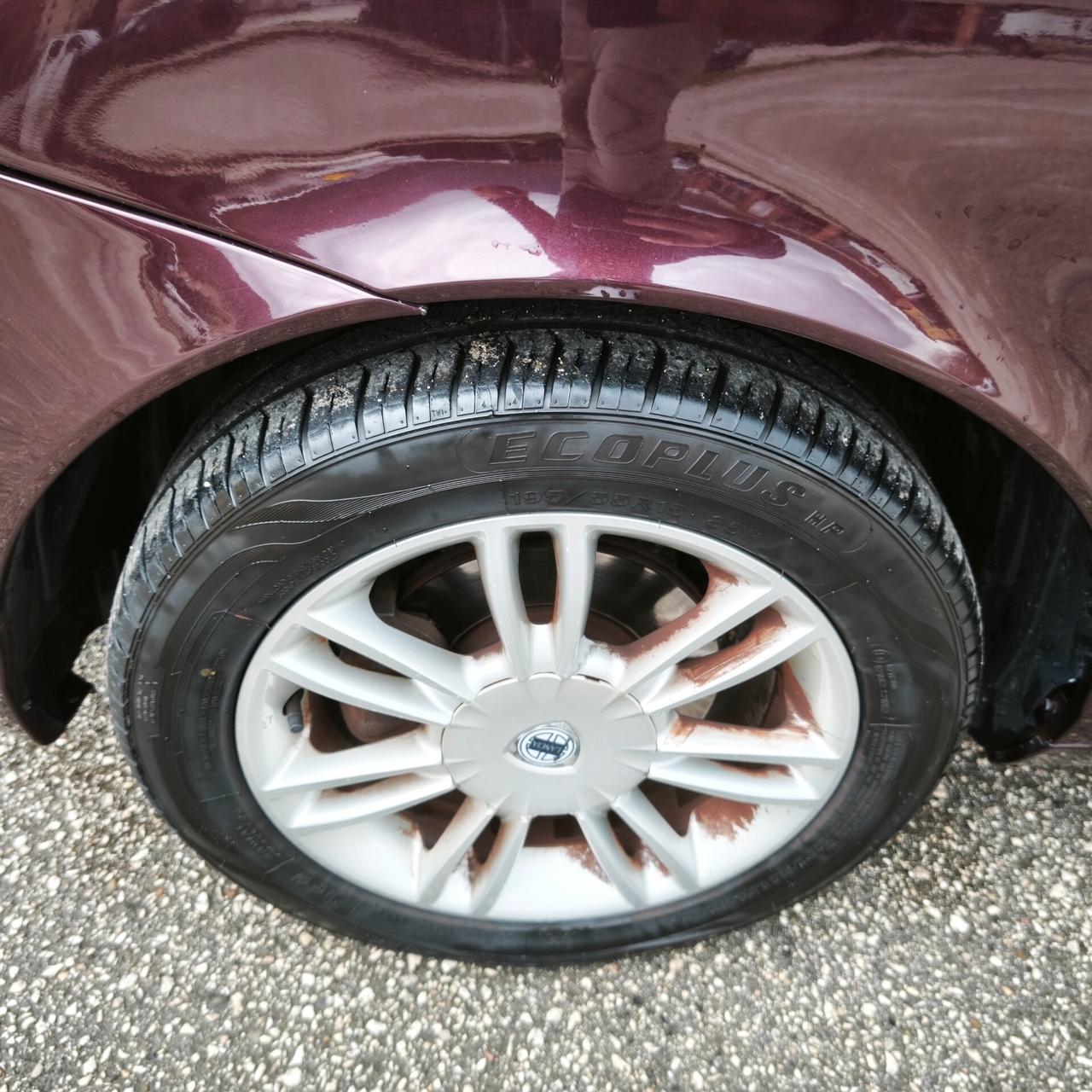 Lancia Ypsilon 1.3 MJT 90 CV Platino