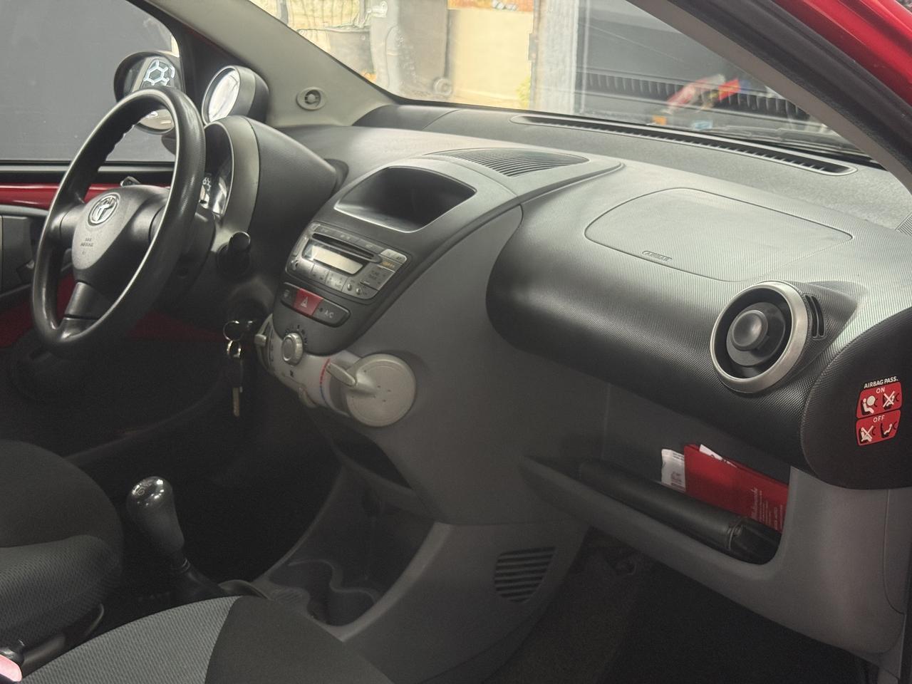 Toyota Aygo 1.0 12V VVT-i 5 porte