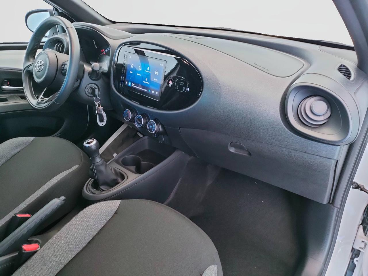 TOYOTA Aygo X - Aygo X 1.0 Active 72cv