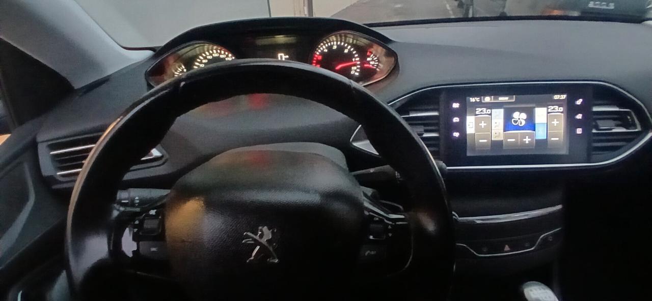 Peugeot 308 1.6 s.w. diesel neopatentati