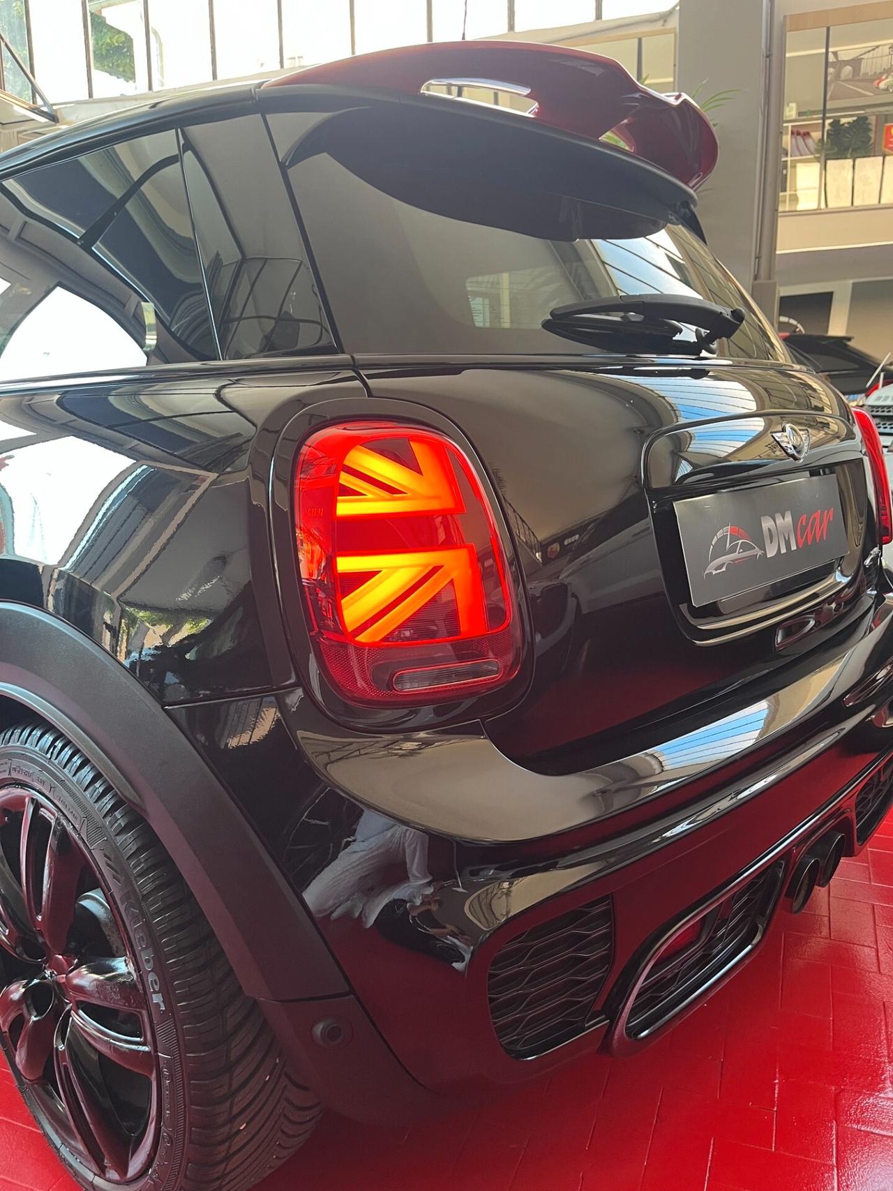 MINI JOHN COOPER WORKS 2.0 231CV Cambio automatico Navigatore Cerchi GARANZIA 12 MESI