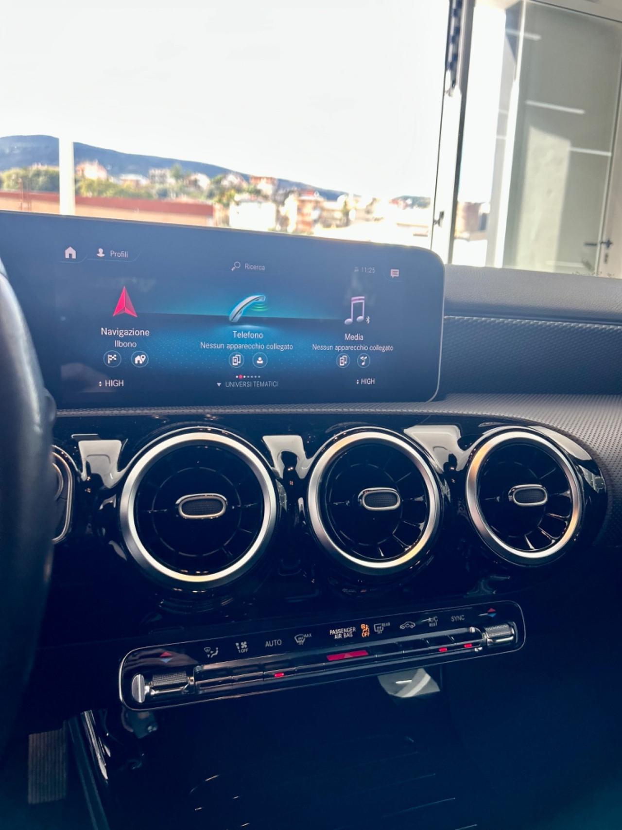 Mercedes CLASSE A 180 d Automatic Sport FINANZIABILE