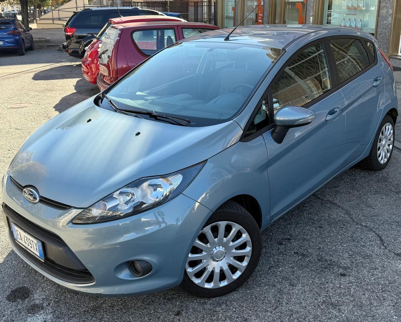 Ford Fiesta 1.4 5 porte Bz.- GPL Titanium