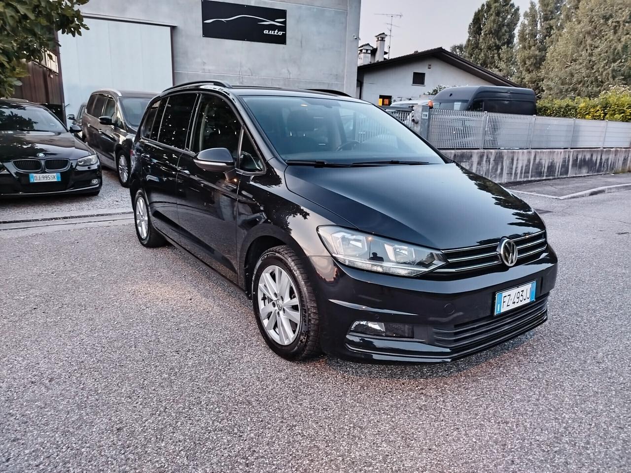 Volkswagen Touran 2.0 TDI 150 CV SCR DSG Business BlueMotion Technology