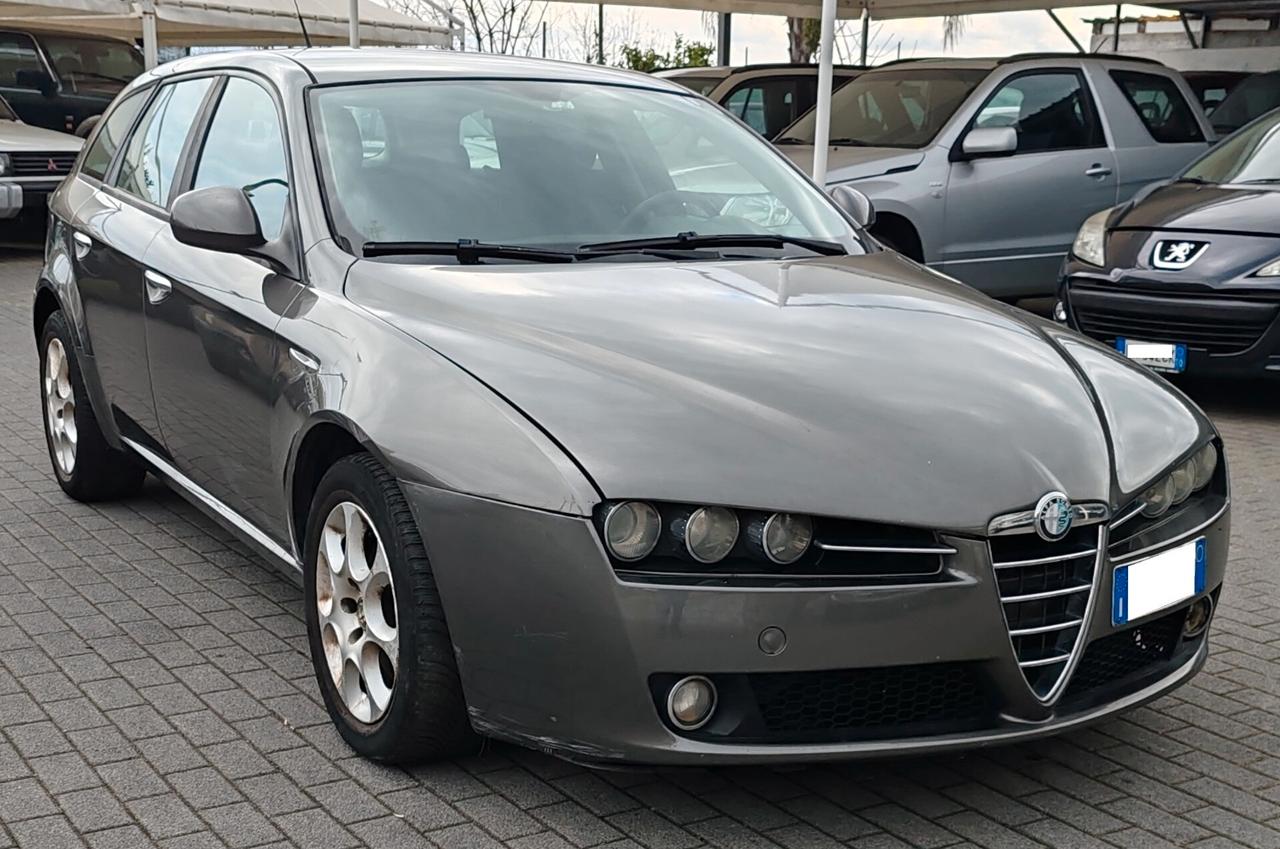 Alfa Romeo 159 1.9 JTDm 16V Sportwagon Distinctive