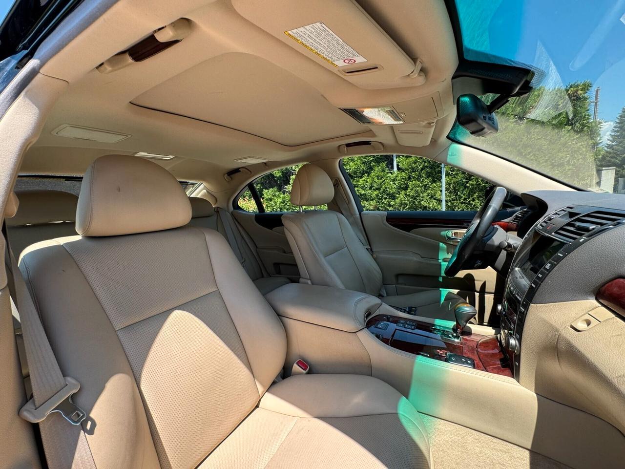 Lexus LS 600 600h