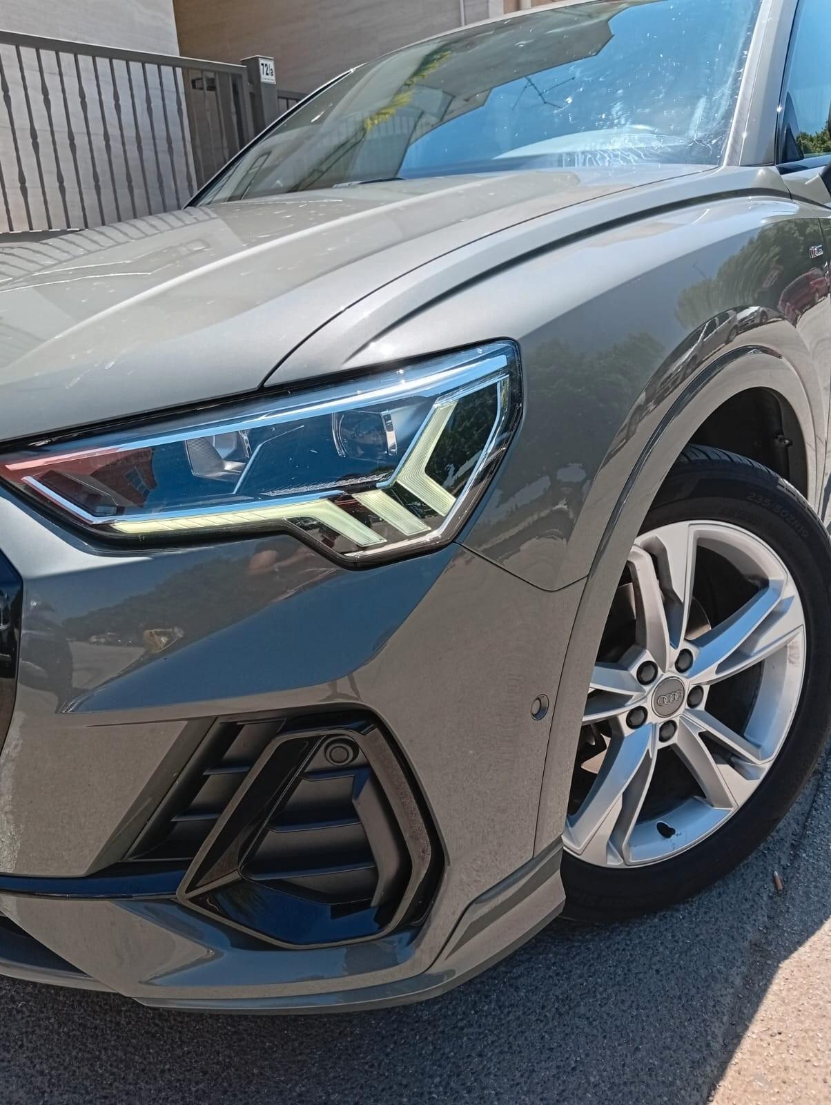 Audi Q3 35 TDI S tronic line edition (FULL OPTIONAL)