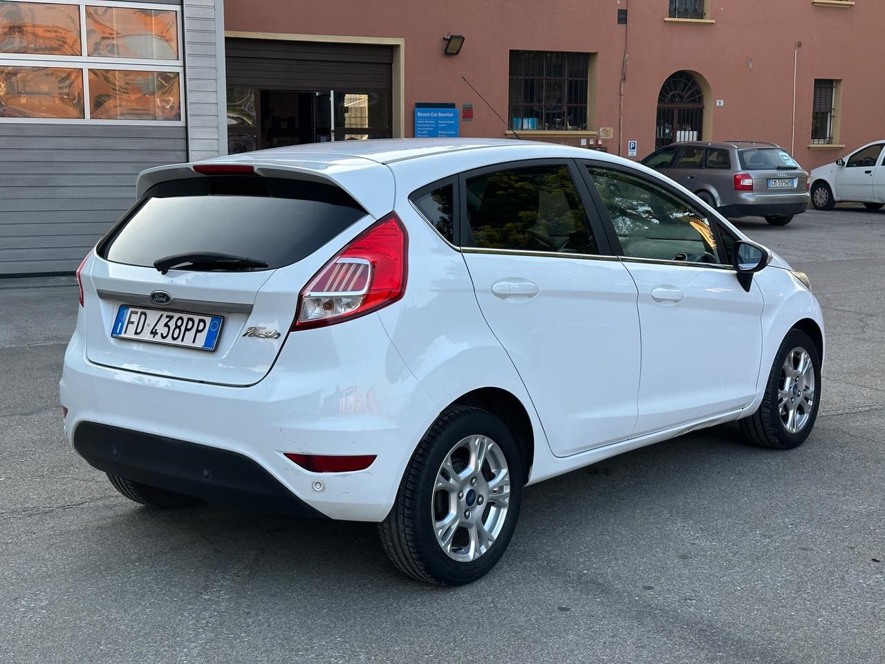 Ford Fiesta 1.4 5 porte Bz.- GPL Black & White Edition
